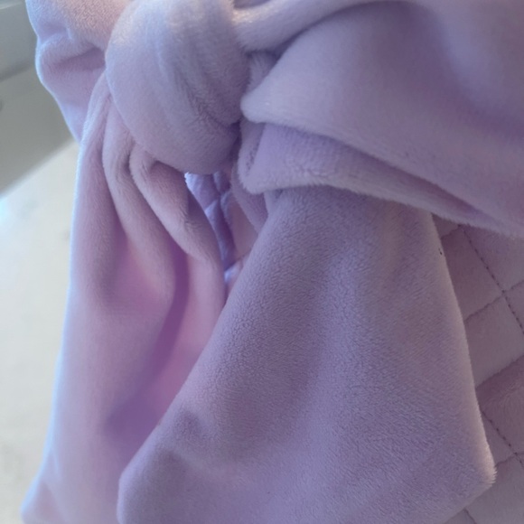 FLASH SALE! JUICY COUTURE FAIRYTALE TOTE W KEY AND VELVET BOW!! - Picture 5 of 6